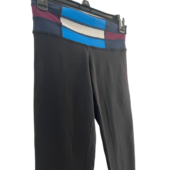 Lululemon Reversible wunder under leggings. - Picture 5 of 8